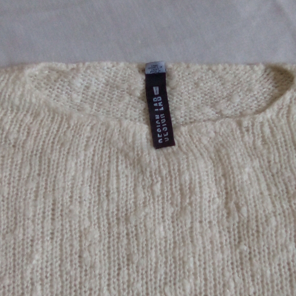 White, Brown and Black sweater - Picture 2 of 6